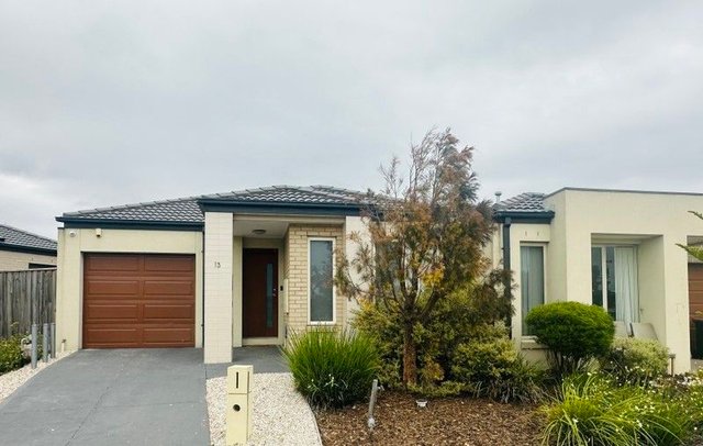 13 Bondi Parade, VIC 3030