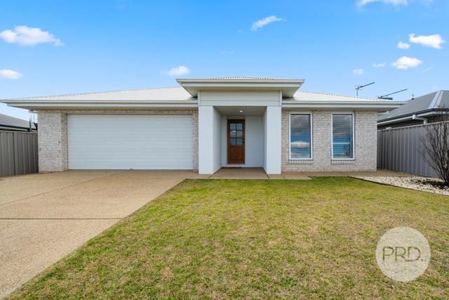 28 Turramia Crescent, NSW 2650