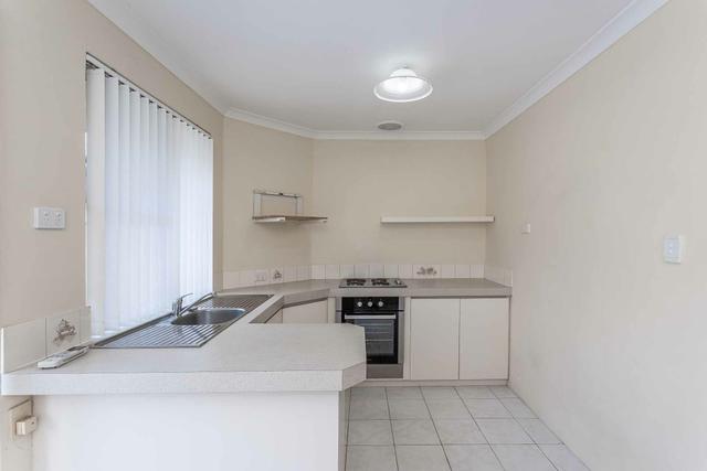 2/42 Kinross Drive, WA 6028