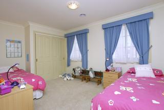 Bed 2 (2005-03-24)
