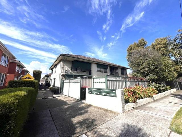 5/10 St Huberts Rd, VIC 3163