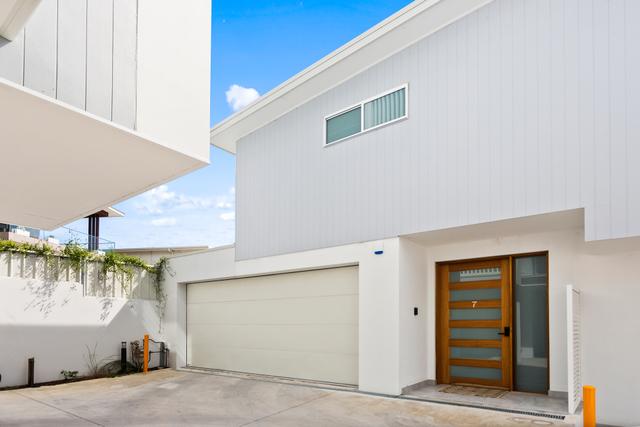7/18A Falcon Street, NSW 2529