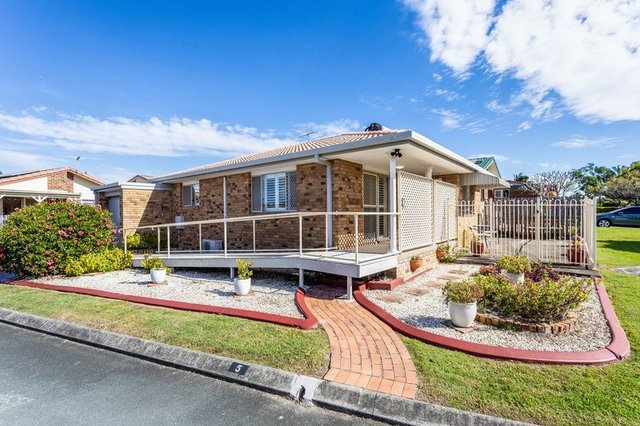 5/2 Wattle Road, QLD 4022