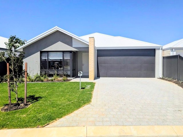 7 Stonehenge Drive, WA 6171