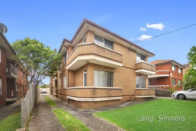 2/10 Broadway, NSW 2196