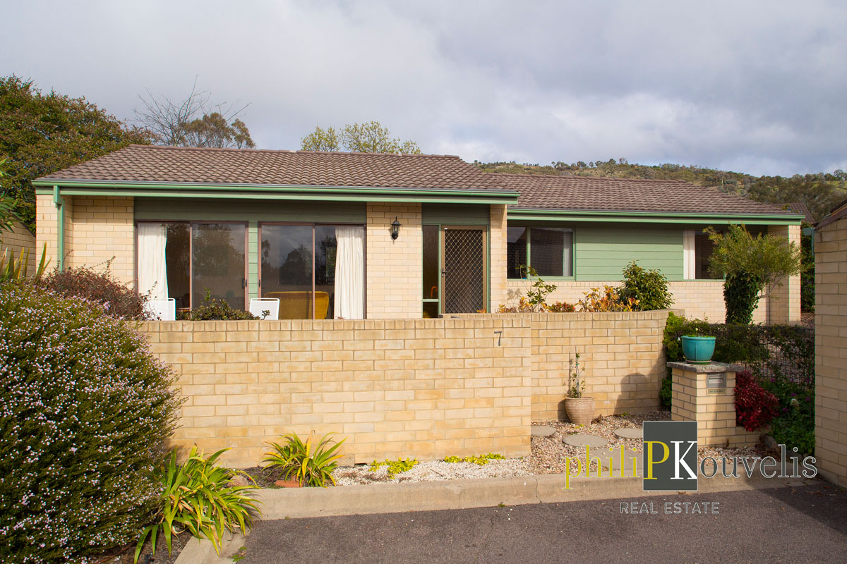 7/4 Hodgson Place, Pearce ACT 2607 Allhomes
