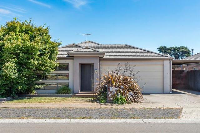 18 Lancelot Crescent, VIC 3435