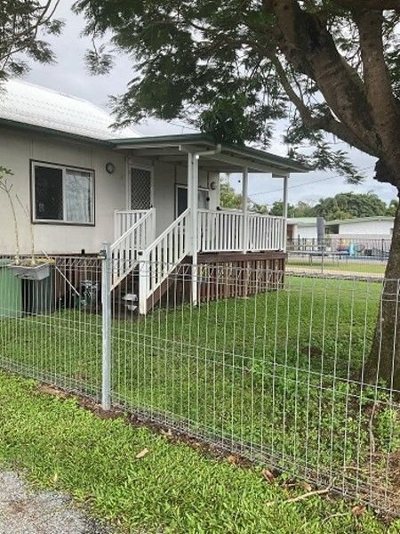 44 Creek Street, QLD 4751