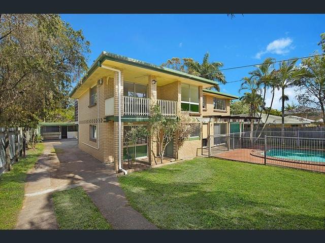 16 Emerald Street, QLD 4132