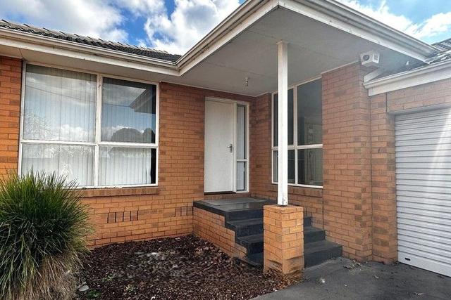 2/7 Dennis Street, VIC 3168