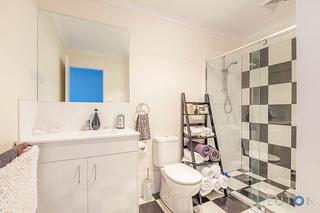 Bathroom (2016-02-12)