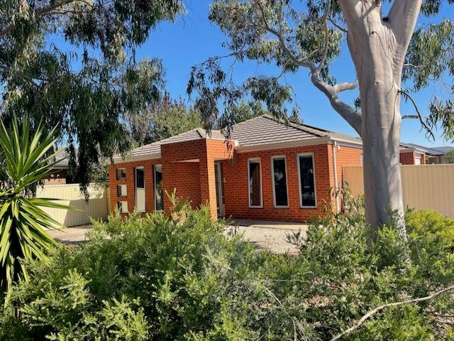 15 Yanchep Street, VIC 3631