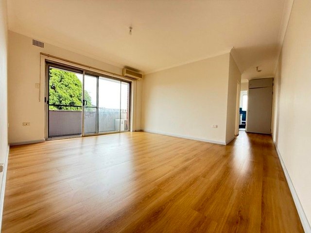 11/4 Mooney  Street, NSW 2136