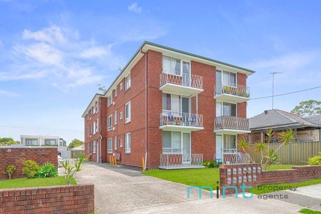 1/37-39 Clyde Street, NSW 2133