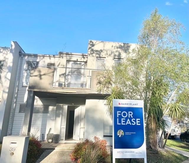 39 Parkes Way, VIC 3023