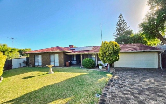 4 Edinburgh Close, WA 6210