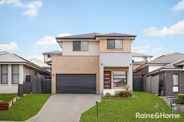 15 Salinger Street, NSW 2765