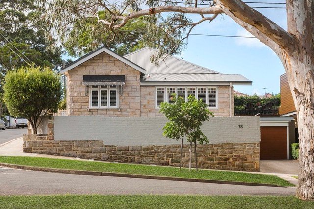 18 Henley Street, NSW 2047