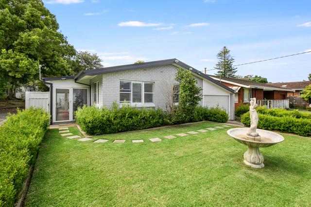 12 Russell Drysdale Street, NSW 2250