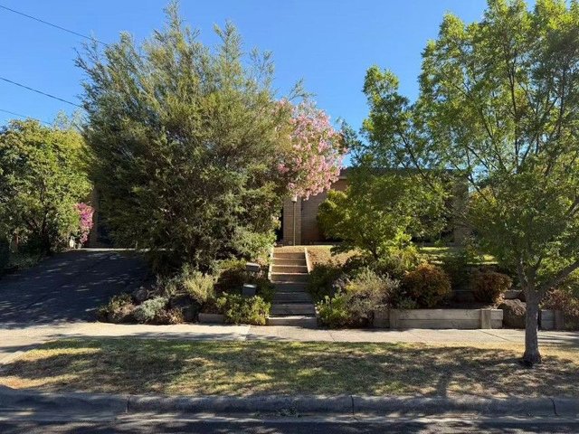 8 Viscount Dr, VIC 3108