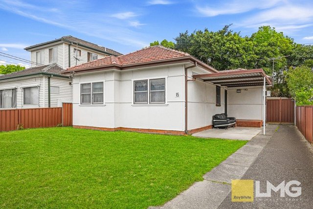 15 Vivian Crescent, NSW 2141