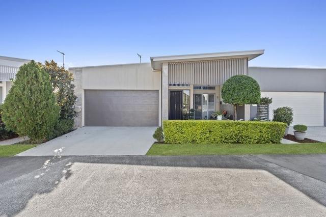 4/11 Grant Avenue, QLD 4212