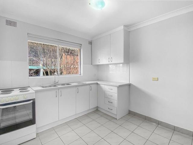 4/43 Colin Street, NSW 2195