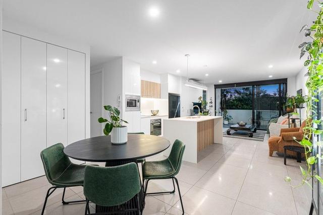 304/18 Mermaid Street, QLD 4032