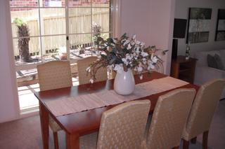 Dining (2010-01-08)