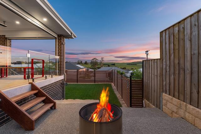 1 Montgomery Way, NSW 2577