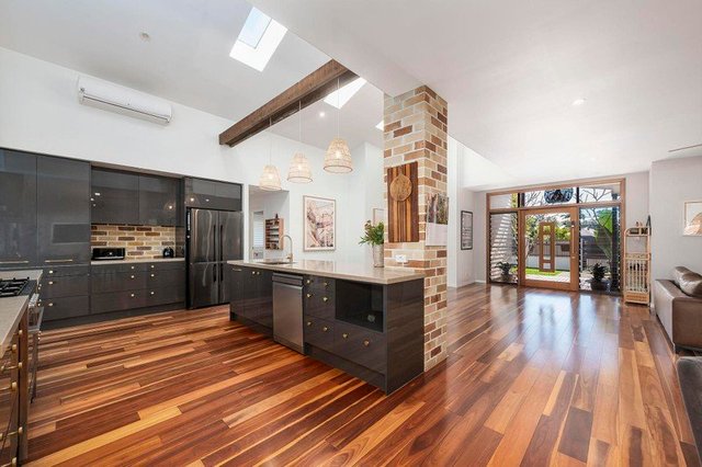 4 Blackwood Place, QLD 4221