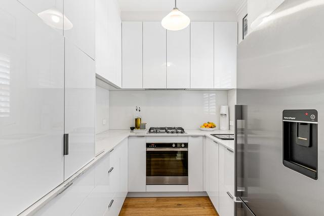 4/2 Hayburn Avenue, NSW 2216