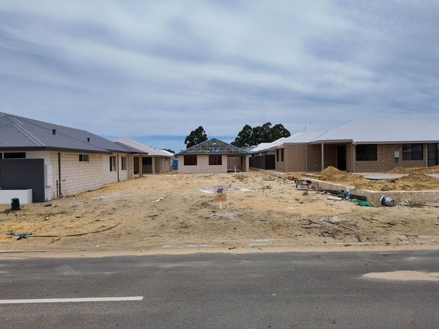 19 Grazier Way, WA 6112