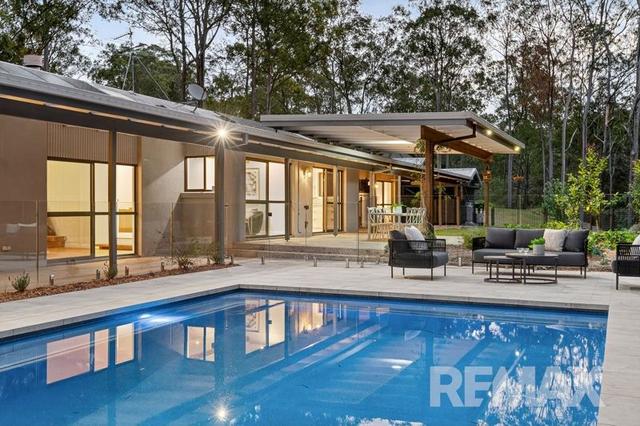 4 McCartney Court, QLD 4500