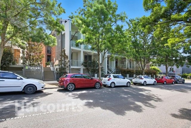 23/1-5 Parkside Crescent, NSW 2560