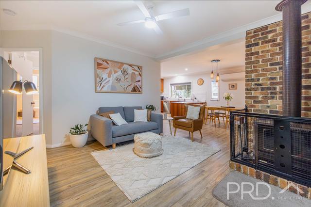 4 Travers Street, NSW 2729