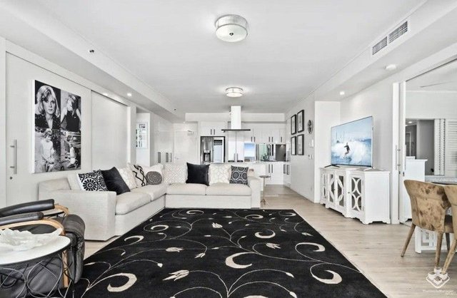 ID:21169331/326 Marine Parade, QLD 4215