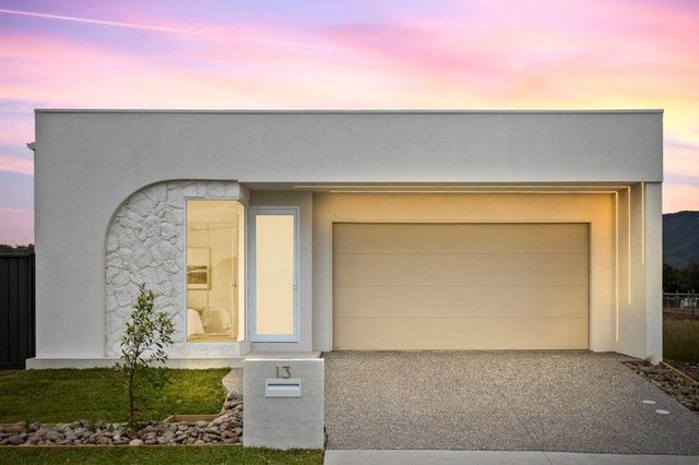 13 Hatter Circuit, NSW 2527