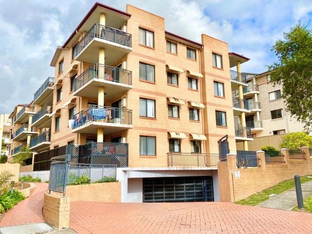 15/4-6 Clifton Street, NSW 2148