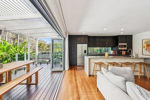 31 Kinarra  Street, QLD 4214