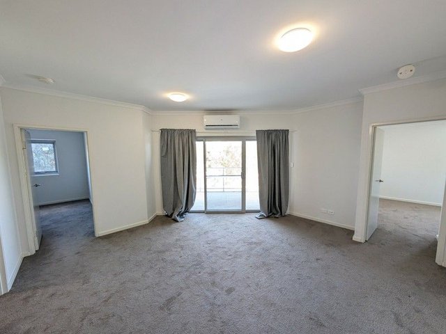 2/19 Sudbury Road, WA 6061
