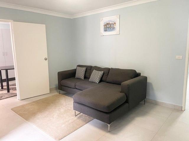 16b Mowle Street, NSW 2145