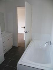 Bathroom (2016-01-22)