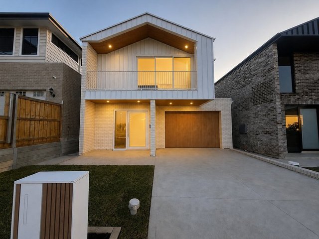 8 Cobbler Street, NSW 2570