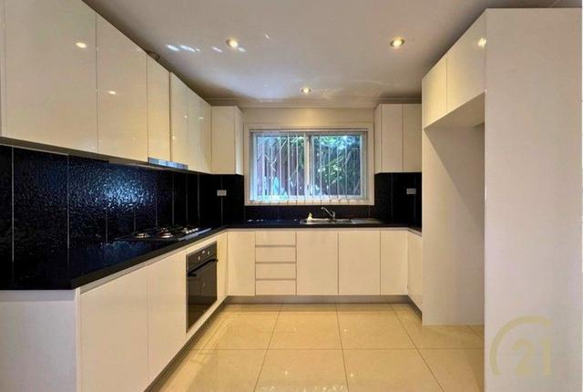 4 Old Liverpool Road, NSW 2166