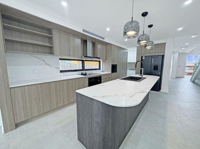 60A Carnavon Crescent, NSW 2198