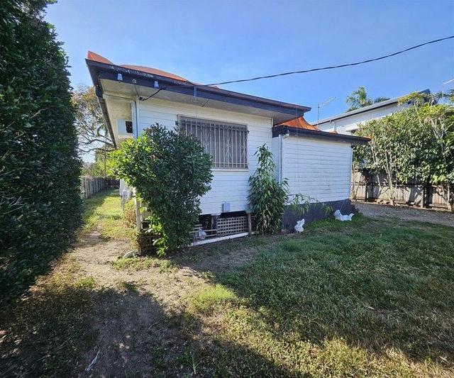 244 Spence Street, QLD 4870