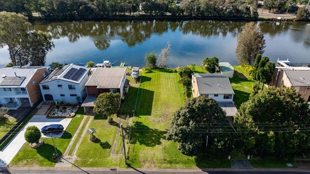 24 Baker Street, NSW 2264