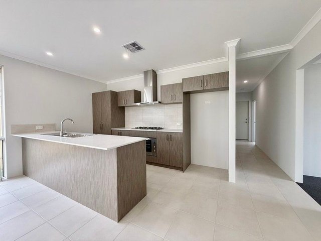 22 Sunny  Drive, WA 6175