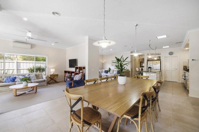 14 Victoria Avenue, VIC 3927